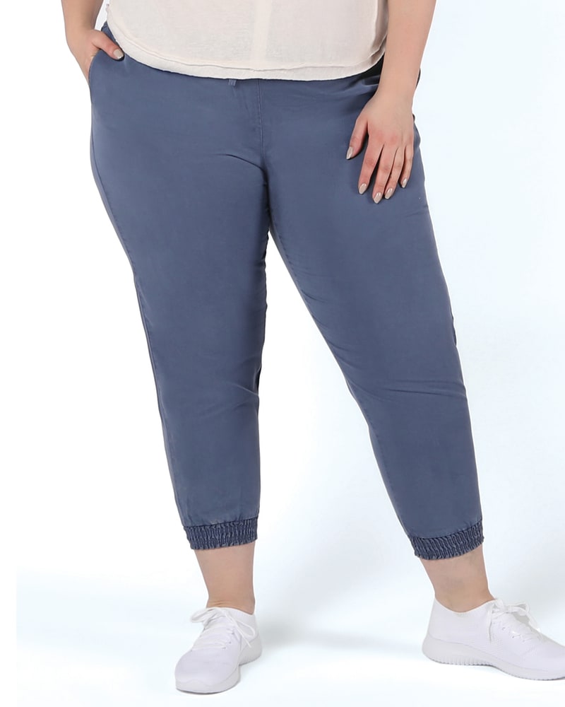 Plus size model wearing Faye Tencel Jogger by DEX PLUS | Dia&Co | dia_product_style_image_id:202963
